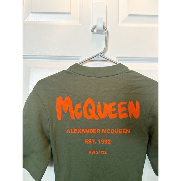 Alexander McQueen Dress Womens XS Green Short Sleeve Graffiti Logo T-Shirt - Picture 6 of 10